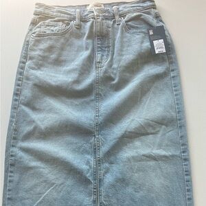 NWT Women's Universal Thread High-Rise Denim Maxi Skirt Size 6 (L)